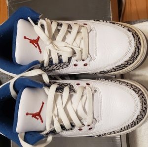 Air Jordan 3 True Blue GS size 4.5Y